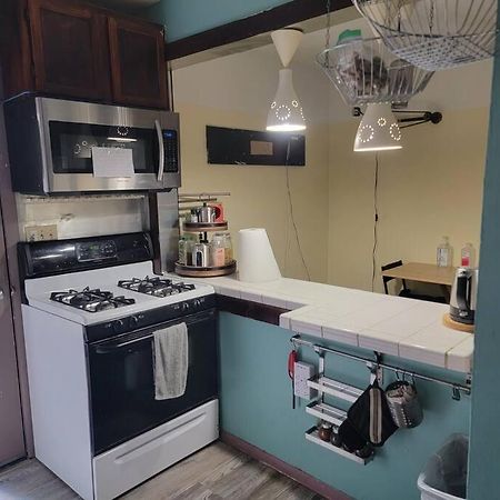 Апартаменты Rock Pad For Yale, Visitors, Nurses, Staff Нью-Хейвен Экстерьер фото